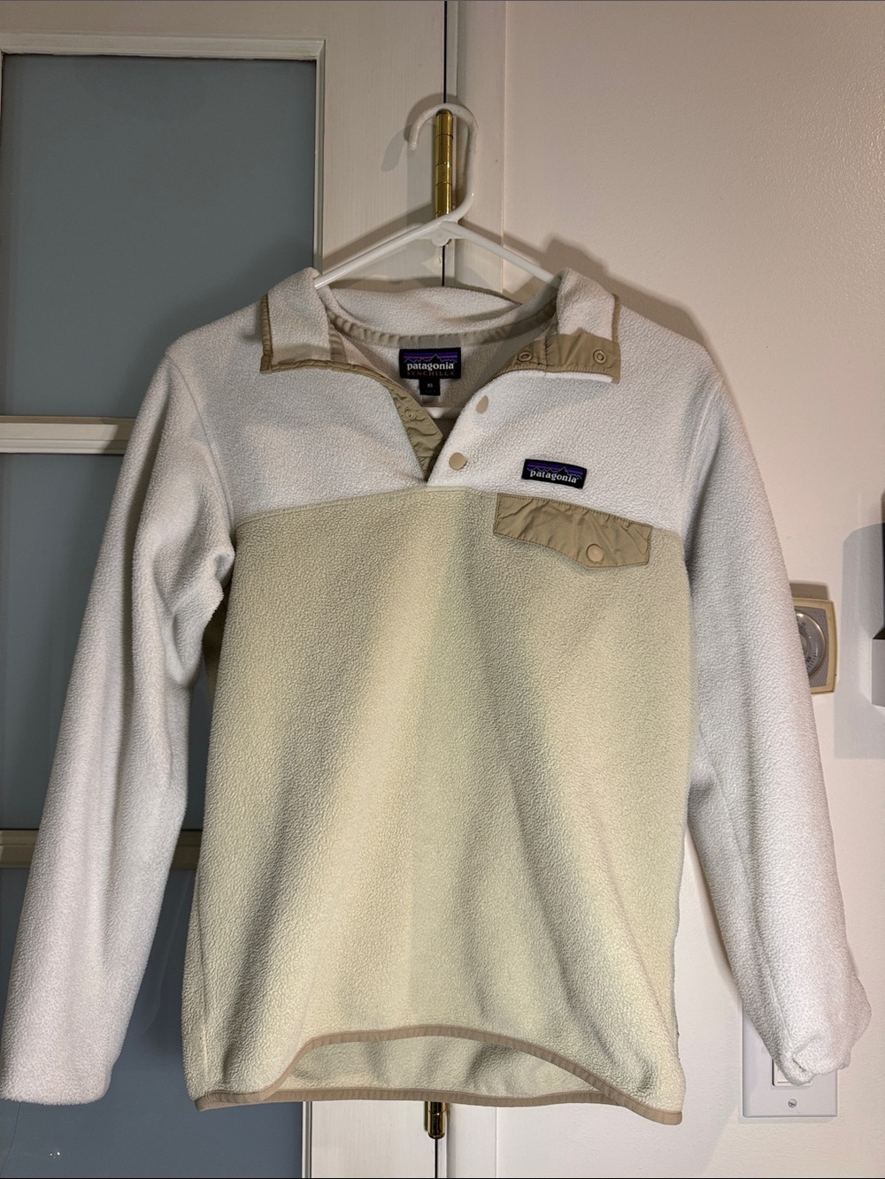 Patagonia Men's Two-Tone Cream and Tan Snap Fleece Pullover